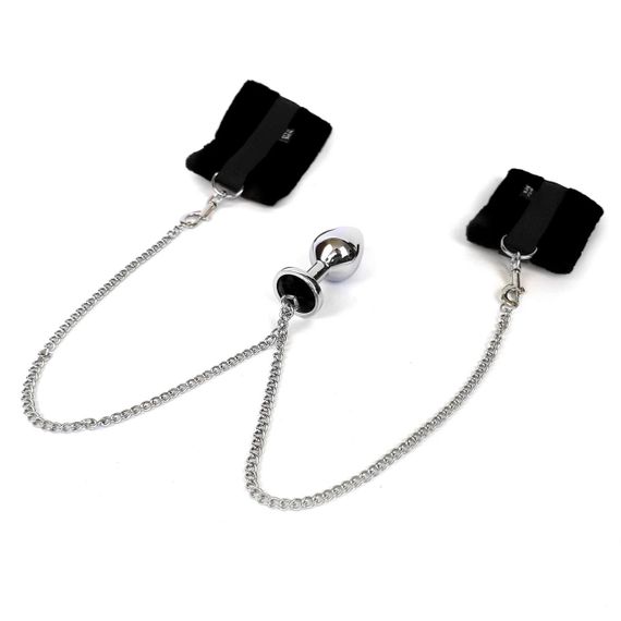 Наручники з металевою анальною пробкою Art of Sex Handcuffs with Metal Anal Plug size M Black Sex Aura | Зображення 2