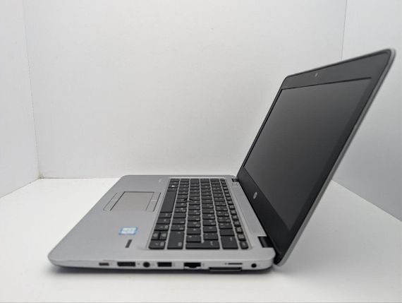 Нетбук HP EliteBook 820 G3 / 12.5" (1366x768) TN / Intel Core i5-6300U (2 (4) ядра по 2.4 - 3.0 GHz) / 8 GB DDR4 / 320 GB HDD / Intel HD Graphics 520 / WebCam б/у | Зображення 4