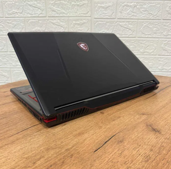 Ноутбук MSI GL63 Leopard 8RC FHD IPS i5 8300H 8GB SSD 128GB HDD 1TB GTX 1050 Б/В | Зображення 4
