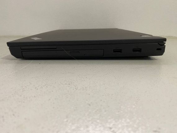 Ноутбук Б-класс Lenovo ThinkPad T540p / 15.6" (1920x1080) TN / Intel Core i7-4600M (2 (4) ядра по 2.9 - 3.6 GHz) / 8 GB DDR3 / 120 GB SSD / Intel HD Graphics 4600 / DVD-ROM / VGA б/у | Зображення 3