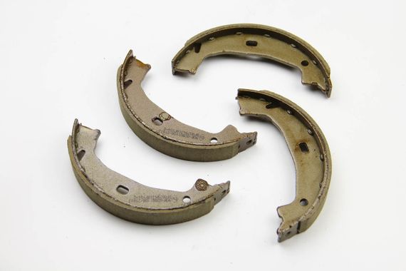 Колодки ручного гальма BMW 1 (E81,E82,E88) 06-13/3 (E46,E90) 99-11/Z4 03-09(ATE), Bremsi (GF0079)