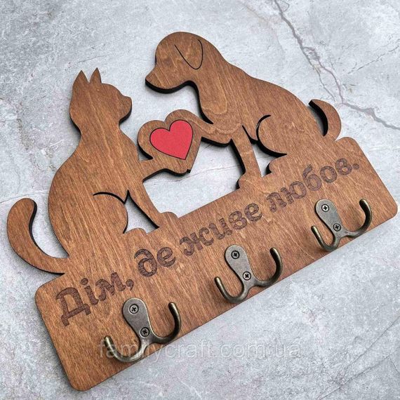 Держатель для ключей из дерева Дом, где живёт любовь ключница из фанеры с котом и собакой | Зображення 9
