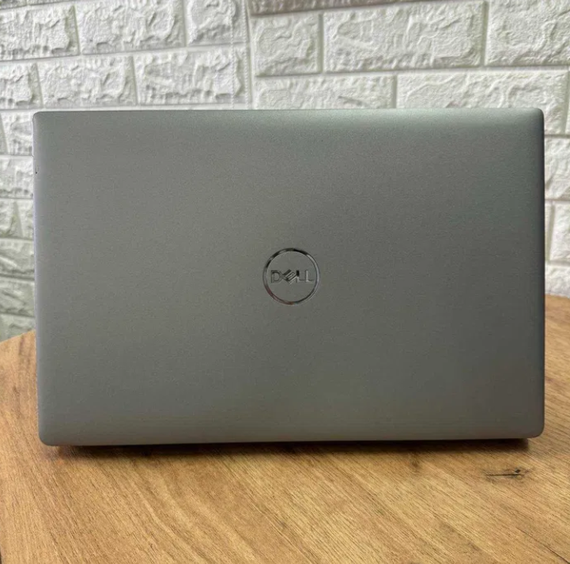 Ноутбук Dell Latitude 5520 15,6" FHD IPS i7 1185G7 16Gb SSD 512Gb Б/В | Зображення 3