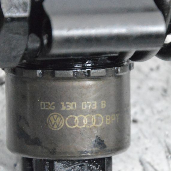 Насос форсунка 1.9 / 2.0 TDI Audi A2 A3 A4 A6 2000-2013 Форсунка Ауді а2 а3 а4 а6 03G130073B | Зображення 1