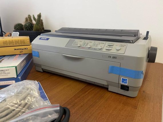 Матричный принтер Epson FX-890 новый, уценка (отсутствует заводская коробка) в комплекте 8 картриджей. | Зображення 2