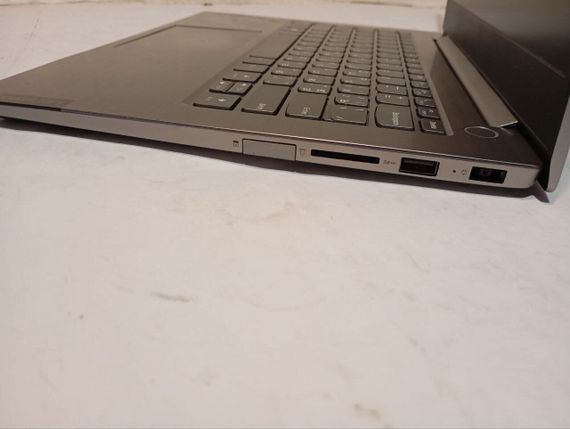 Ультрабук Б-класс Lenovo ThinkBook 14-IIL / 14" (1920x1080) IPS / Intel Core i5-1035G1 (4 (8) ядра по 1.0 - 3.6 GHz) / 16 GB DDR4 / 256 GB SSD / Intel UHD Graphics / WebCam б/у | Зображення 6