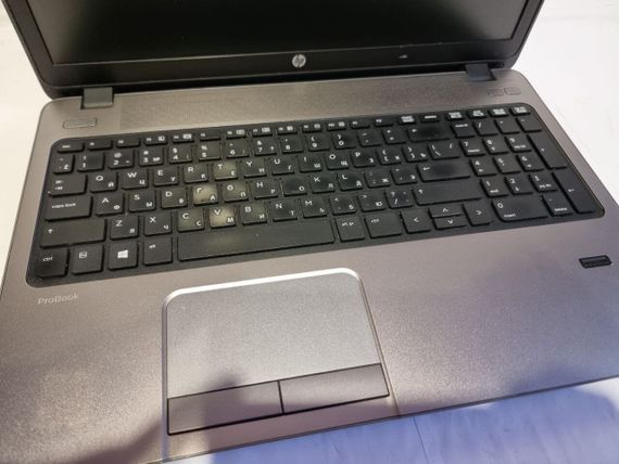 Ноутбук Б-клас HP ProBook 450 G1 / 15.6" (1366x768) TN / Intel Core i3-4000M (2 (4) ядра по 2.4 GHz) / 8 GB DDR3 / 240 GB SSD / Intel HD Graphic 4600 / WebCam / DVD-RW б/в | Зображення 6