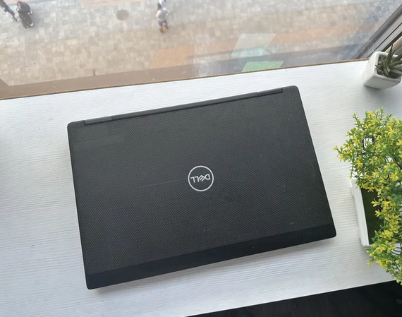 Ноутбук Ігровий Dell 7530 15.6" 4k IPS Sharp 32/1000 SSD i7 8Gen + Nvidia 4gb Б/В | Зображення 3