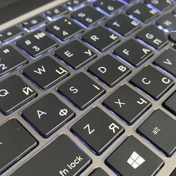 Мобильная рабочая станция Б-класс HP zBook 15 G6 / 15.6" (3840x2160) IPS / Intel Core i9-9880H (8 (16) ядер по 2.3 - 4.8 GHz) / 32 GB DDR4 / 512 GB SSD / nVidia Quadro T1000, 4 GB GDDR5, 128-bit / WebCam / TouchID б/у + Подарок Беспроводная мышь / USB | Зображення 5