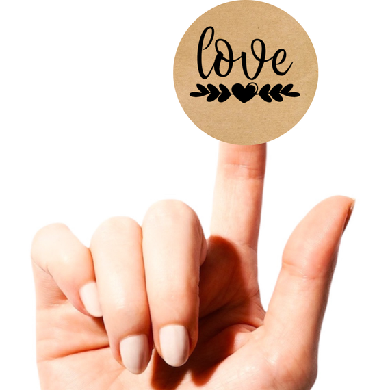 Этикетка наклейка круглая крафт "Love Heart​", Диаметр 50 мм, 250 шт/рулон, Viskom | Зображення 1