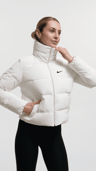 Куртка жiноча легка "Nike" біла (1090227778) | Зображення 1
