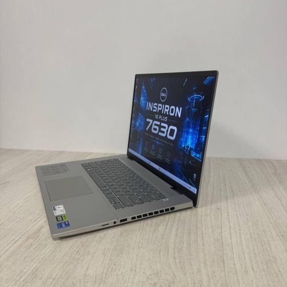 Ігровий ноутбук Dell Inspiron 7630 / 16" (2560x1600) IPS / Intel Core i7-13700HX (16 (24) ядер по 2.1 - 5.0 GHz) / 16 GB DDR5 / 512 GB SSD / nVidia GeForce RTX 4060, 8 GB GDDR6, 128-bit / WebCam б/в | Зображення 3