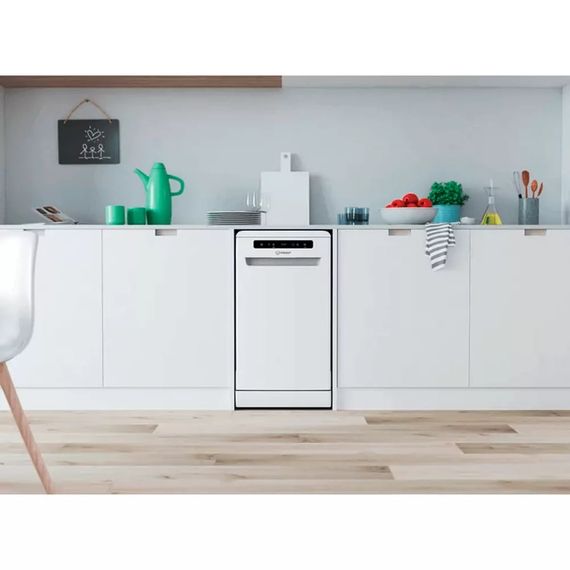 Посудомоечная машина Indesit DSFO3T224C | Зображення 2