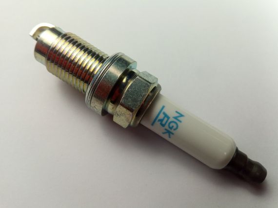 Свічка запалювання NGK V-Line 44 (ZFR6T-11G) | Зображення 2