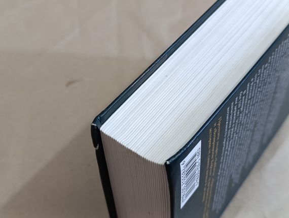 ДЖ. Р. Р. Толкін Хоббіт або туди і назад.
Володар Кольц. Братство Кільця. Дві міцності. Повернення короля | Зображення 4