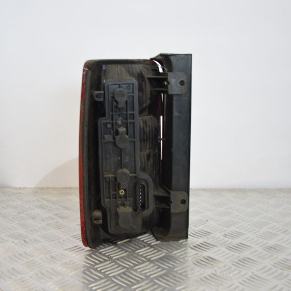 Ліхтар задній правий Volkswagen Caddy 3 2004-2010 фургон мінівен Фара стоп задня права Фольксваген 2K0945112A | Зображення 1