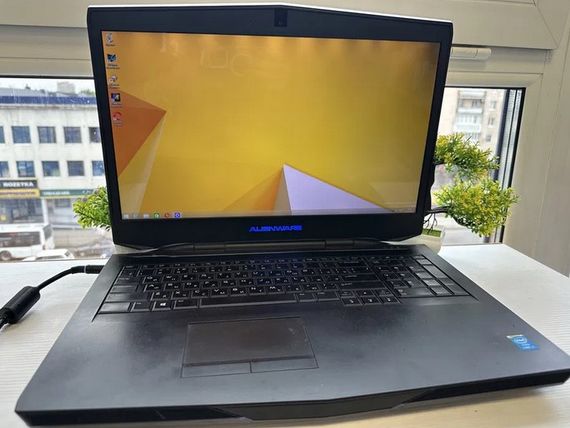 Ноутбук Dell Alienware 17  17.3" FHD  32/256 SSD + 1 TB ~ GTX 780M 4 GB Б/У