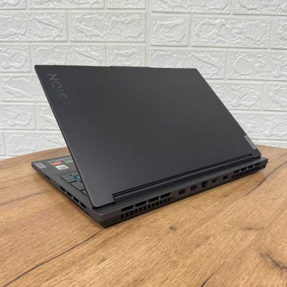 Ноутбук Lenovo Legion Slim 5 144Hz Ryzen 5 7640HS 16GB SSD 512GB RTX 4060 Б/В | Зображення 5