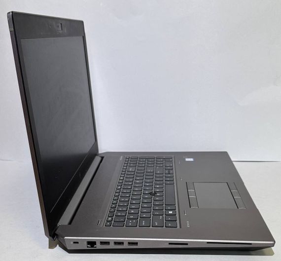 Мобильная рабочая станция HP Zbook 17 G5 / 17.3" (1920x1080) IPS / Intel Core i7-8750H (6 (12) ядра по 2.2 - 4.1 GHz) / 16 GB DDR4 / 256 GB SSD / nVidia Quadro P2000, 4 GB GDDR5, 128-bit / WebCam / HDMI / miniDP б/у | Зображення 3