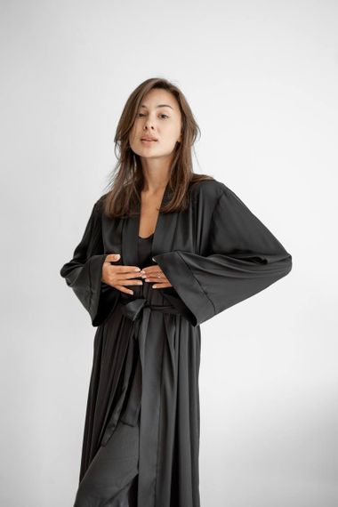 Жіночий шовковий халат Anetta колір чорний р.L/XL 442616 | Зображення 2