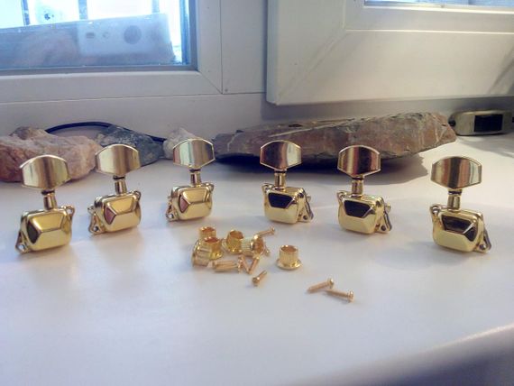 Колки для электрогитары и акустической гитары золотые J21 3L+3R gold | Зображення 1