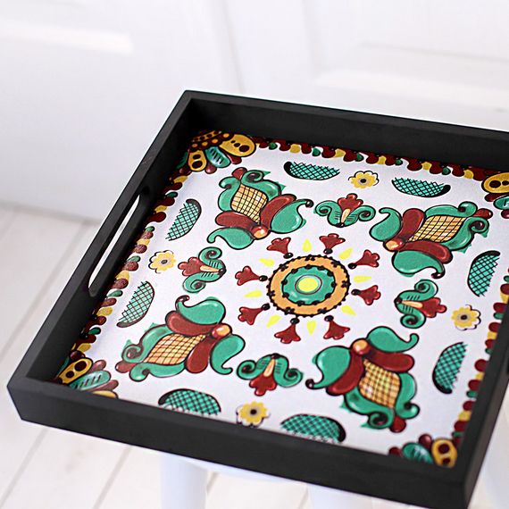 Піднос (таця) квадратний з дерева Косівський орнамент 30x30x4 см (PDN_TR003) | Зображення 1