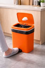 Ведро для мусора со смарт-датчиком приближение Smart trash can 10 л Оранжевый