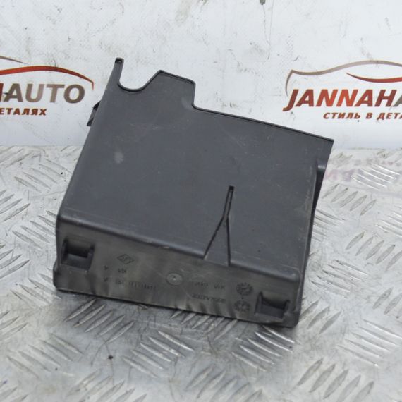 Кришка блока запобіжників 1.5 DCI Renault Kangoo II 2008-2013 Кришка блока реле Рено Кангу 8200356348