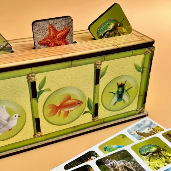 Настольная развивающая игра "Виды животных" Ubumblebees (ПСФ110) PSF110 комодик-сортер | Зображення 6