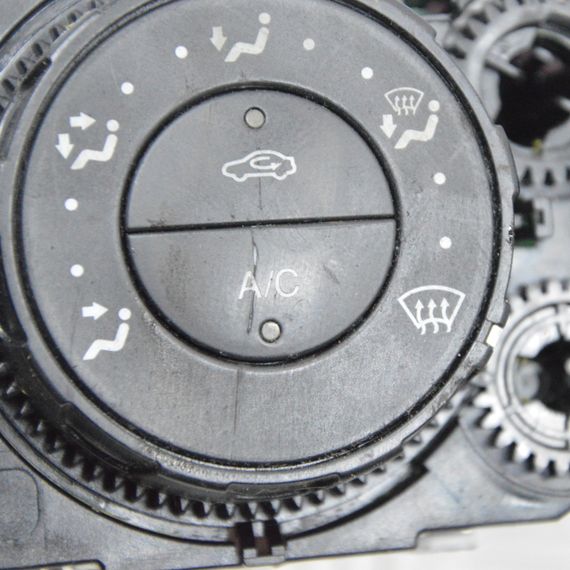 Блок управління пічкою Ford Fiesta 2009-2017 Панель управління клімат контролем Форд Фієста 8A6119980CE | Зображення 1