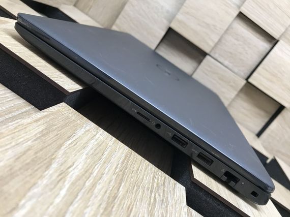 Ноутбук Б-класс Dell Latitude 3520 / 15.6" (1920x1080) IPS Touch / Intel Core i7-1165G7 (4 (8) ядра по 2.8 - 4.7 GHz) / 8 GB DDR4 / 256 GB SSD M.2 / Intel Iris Xe Graphics / USB 3.2 / HDMI / Windows 11 б/у | Зображення 5