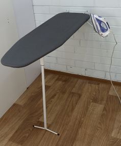 Прасувальна дошка настінна на опорі, 110*30