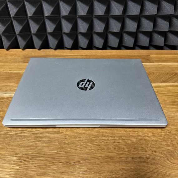 Ультрабук Б-класс HP ProBook 430 G7 / 13.3" (1366x768) TN / Intel Core i3-10110U (2 (4) ядра по 2.1 - 4.1 GHz) / 8 GB DDR4 / 128 GB SSD / Intel UHD Graphics / WebCam б/у | Зображення 2