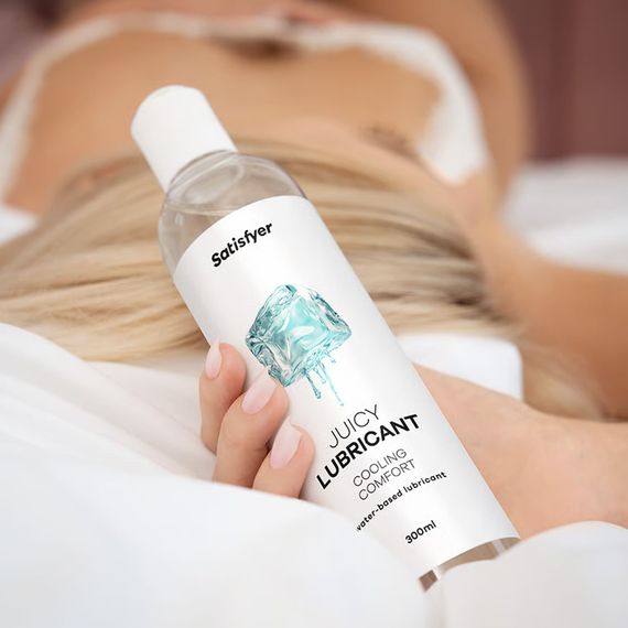 Лубрикант на водній основі Satisfyer Juicy Lubricant Cooling Comfort water based 300 мл | Зображення 6