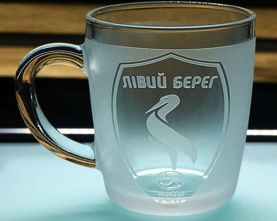 Чашка 350 мл Лівий Берег з гравіюванням  Скляний кухоль з логотипом ФК Подарунок футбольному фанату