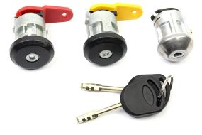 Ford Fiesta Mk3 (89-96) замок зажигания + вставки замков дверей (2 шт комплект) + ключи, Форд Фиеста 3