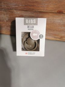 Соска пипка Bibs De Lux round Dark oak 6-18 міс