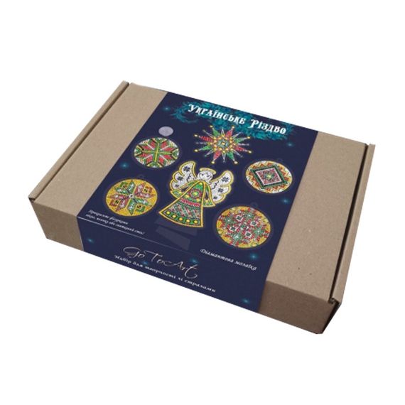 Набір зі стразами "Ukrainian Christmas" 187128, 6 фігур із пластику | Зображення 1