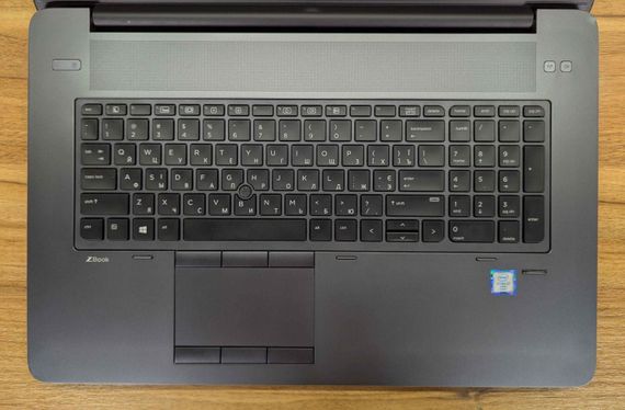 Мобильная рабочая станция HP zBook 17 G3 / 17.3" (1920x1080) IPS / Intel Core i7-6820HQ (4 (8) ядра по 2.7 - 3.6 GHz) / 16 GB DDR4 / 512 GB SSD / nVidia Quadro M3000M, 4 GB GDDR5, 256-bit / Fingerprint / WebCam / Windows 10 б/у + Подарок Мышь / USB | Зображення 2