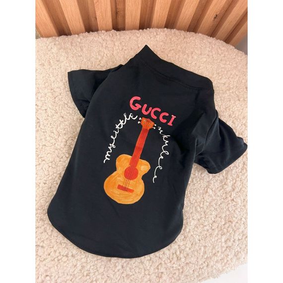 Брендовая футболка для собак Gucci с коричневой гитарой на спинке, черная | Зображення 1