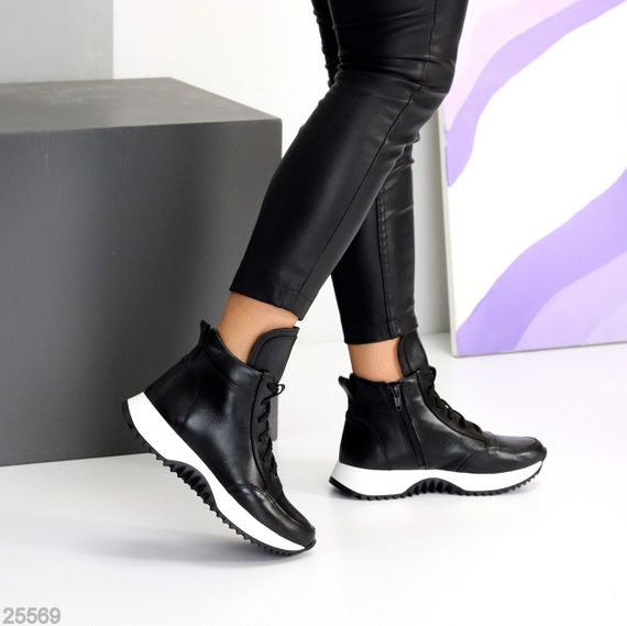 Шикарні чорні шкіряні спортивні черевики з білою шнурівкою | Зображення 3