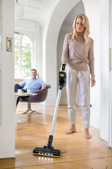 Пылесос Karcher беспроводный VC 7 Cordless yourMax 1.198-710.0 | Зображення 3
