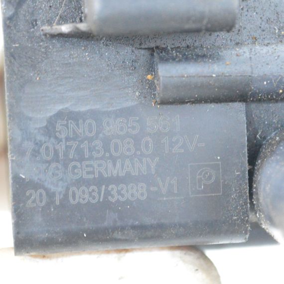 Водяний насос 1.6 / 2.0 TDI Skoda Octavia Superb Yeti 2004-2017 Помпа водяна Шкода Октавія Суперб Йеті 5N0965561 | Зображення 3