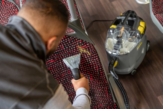 Пилосос Karcher  миючий Puzzi 8/1 професійний (1.100-240.0) | Зображення 5