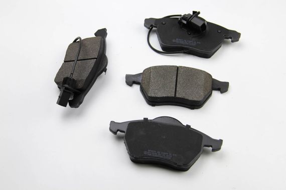 Колодки передні гальмівні Passat B5/Audi A4/A6 00-05, Bremsi (BP3071)