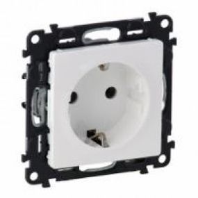 Valena ALLURE Legrand розетка силовая Schuko 16А 250В со шторками винтовые клеммы белый (753724)