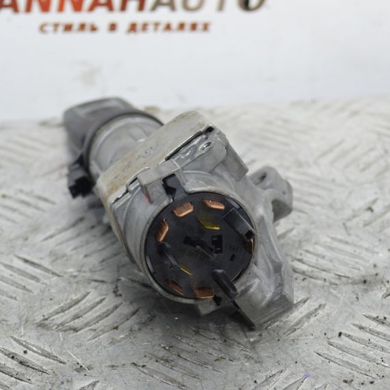 Замок запалювання Volkswagen Polo IV 1.9 TDI ключ Фольксваген Поло 4B0905851G | Зображення 1