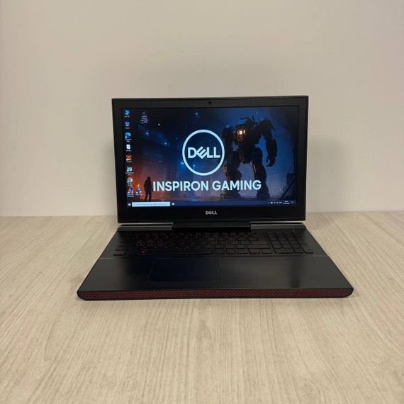 Игровой ноутбук Б-класс Dell Inspiron 7567 / 15.6" (1920x1080) TN / Intel Core i5-7300HQ (4 ядра по 2.5 - 3.5 GHz) / 8 GB DDR4 / 256 GB SSD / nVidia GeForce GTX 1050, 4 GB GDDR5, 128-bit / WebCam б/у | Зображення 1