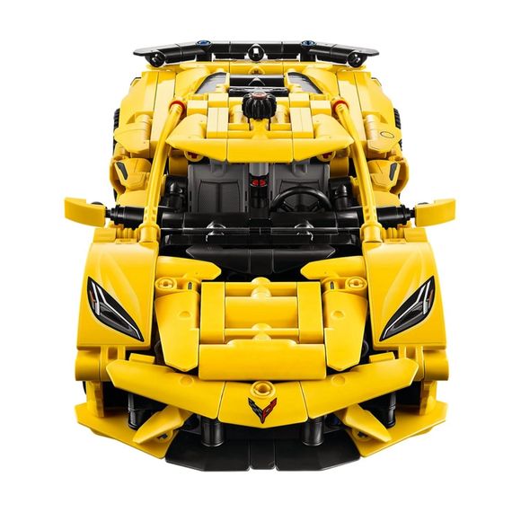 Конструктор LEGO Technic Chevrolet Corvette Stingray (42205) | Зображення 3