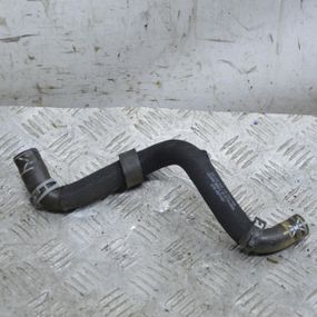 Патрубок системи охолодження Audi A1 A3 Q3 трубка шланг Ауді а1 а3 ку3 5Q0122063